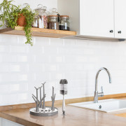 Kefa na fľaše s hubkou a prísavkou - sivá Akuku