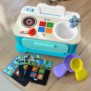 Hudobná kuchynka Magic Touch Kitchen Pretend to Cook Hape Baby Einstein