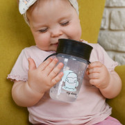 Nevytekajúci hrnček 360° 240 ml Akuku