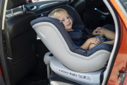 Autosedačka Reversal II Isofix Petite&Mars (0-18 kg)