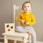 Hračka drevená triediaca Gravity Wood of Mars 12 m+ Petite&Mars