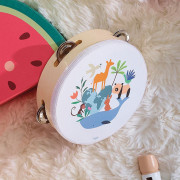 Drevená tamburína Zvieratá sveta Sarah Betz Vilac