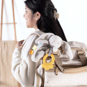 Hračka maznáčik s hryzátkom zajačik Cozy Sylvi™ 0 m+ Ingenuity