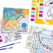 Maľovanie vodou Dinosaury 24 omaľovánok