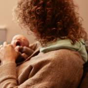 Nahrievací vankúšik Lexie Pale Green KipKep