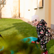 Rastúca softshellová kombinéza s fleecom Spring flowers čierna Esito