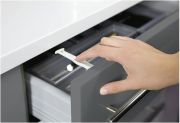 Poistka do zásuviek Drawer Locks Safety 1st