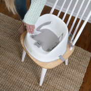 Podsedák na jedálenskú stoličku Ity Simplicity Seat Easy Clean Booster Oat do 15 kg Ingenuity