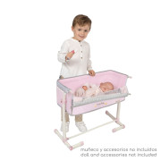 Novorodenecká postieľka pre bábiky s funkciou spoločného spania Sophie 2025 DeCuevas