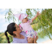 Šatka tenká šilt Outlast® UV 50+ ružové baby/kytky Little Angel