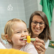 Silikónová zubná kefka 3 v 1 Badabulle