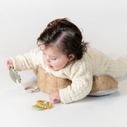 Vankúšik pre hru na brušku Taf Toys