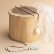 Hodvábna šnúrka k rolničkám - šedá