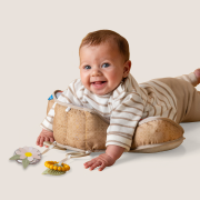 Vankúšik pre hru na brušku Taf Toys