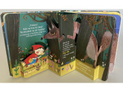 Červená čiapočka 8 x POP UP Andrea Bignone, Carolina Zanotti