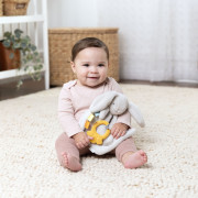 Hračka maznáčik s hryzátkom zajačik Cozy Sylvi™ 0 m+ Ingenuity