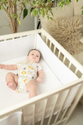 Mušelínový mantinel do postieľky Bump Air 180 x 30 cm Babymatex