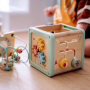 Kocka s aktivitami Lúka Pastel