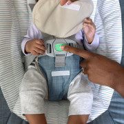 Hojdačka pohupujúca hudobný Chambray 0 m+, do 9 kg Ingenuity