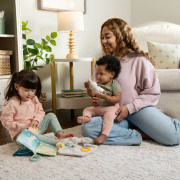 Hračka maznáčik s hryzátkom zajačik Cozy Sylvi™ 0 m+ Ingenuity