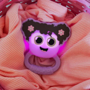 Svietiace hryzátko aktivované pohybom Lumi