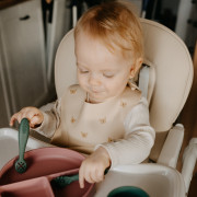 Podbradník silikónový Take&Match 6 m+ Petite & Mars