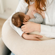 Buddy multifunkčný dojčiaci vankúš Doomoo