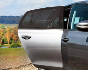 Slnečná clona do auta navliekacia 2 ks