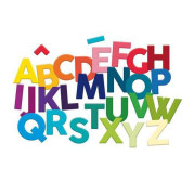 Drevená magnetická abeceda Veľké písmená 77 ks Vilac