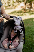 Hrkálka plyš 30 cm záves na postieľku/kočík 0 m+ babyted