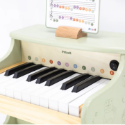 Drevené piano na batérie