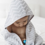 Mušelínová osuška Blenker s kapucňou 100x70 cm KipKep