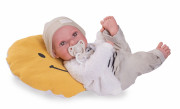 Realistická bábika bábätko s celovinylovým telom 42 cm Erika 50423 Antonio Juan