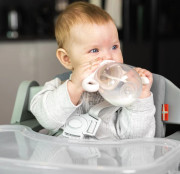 Dojčenská fľaša Jordbaer 240 ml 6 m+ Kidnort