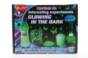 Zaujímavé experimenty svetielkovania v tme