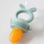 Set na kŕmenie Fruit Feeder 4v1