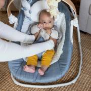 Hojdačka pohupujúca hudobný Chambray 0 m+, do 9 kg Ingenuity