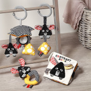 Kontrastné. zmyslová hrkálka Mouse Baby Ono