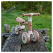 Odrážadlo Yuki Top Mark