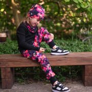 Detské tepláky s vysokým pásom Dúhová srdce čierna Esito