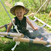 Hojdačka v drevenom štvorcovom ráme Small Foot