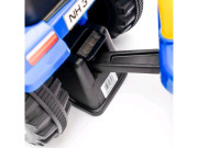 Detské odrážadlo traktor s vlečkou a náradím Baby Mix New Holland