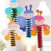 Kreatívna sada Prvé skladanie Chrobáčiky a Motýle závesná dekorácia Craft Kit Haba