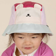 Klobúčik s UV ochranou Bear Raspberry KiETLA FUN OURS‘ON