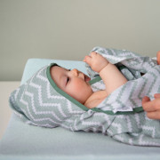 Mušelínová osuška Blenker s kapucňou 100x70 cm KipKep