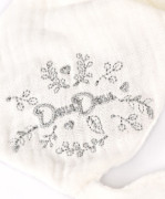 Darčeková sada Plyšový medvedík s úchytom na cumlík a dečkou šedý 20 cm Doudou