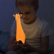 Žirafa Gina Šedá Svietidlo s nočným svetlom Zazu