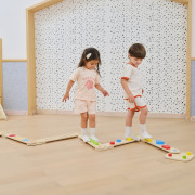 Drevená balansujúca cesta Viga