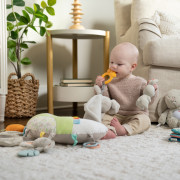 Hračka maznáčik s hryzátkom zajačik Cozy Sylvi™ 0 m+ Ingenuity