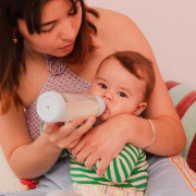 Antikoliková sklenená fľaša s kaučukovým cumlíkom 240 ml Bibs